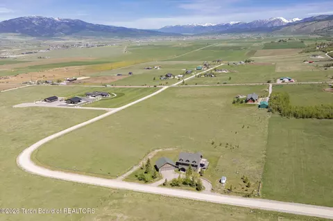 321 Western Sky Dr, Etna, WY 83118