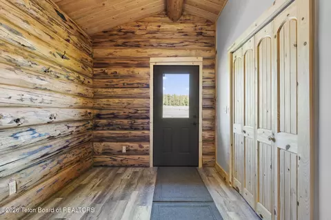 Entry Way - 1644 Shadow Loop S, Ashton, ID 83420 photo 1 of 7