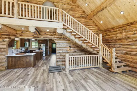 Entry Way - 1644 Shadow Loop S, Ashton, ID 83420 photo 3 of 7