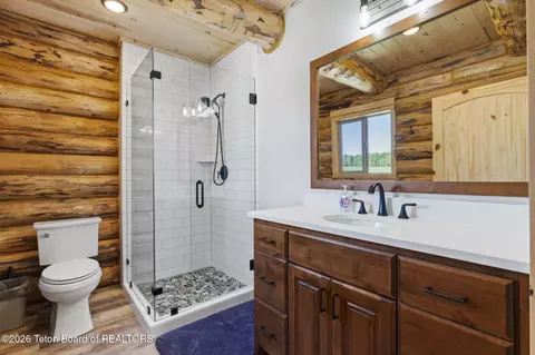 Bath - 1644 Shadow Loop S, Ashton, ID 83420 photo 1 of 3
