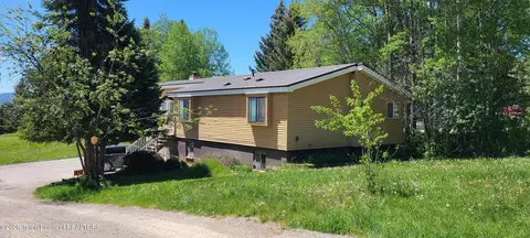 577 Vista East Dr, Star Valley Ranch, WY 83127