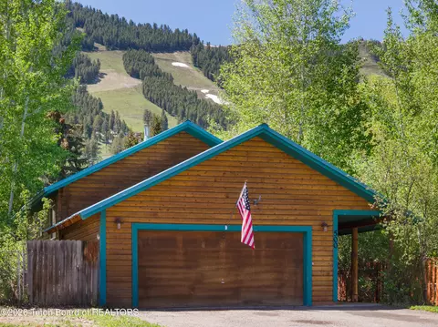 500 E Hansen Ave, Jackson, WY 83001