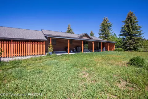 66 East St, Star Valley Ranch, WY 83127