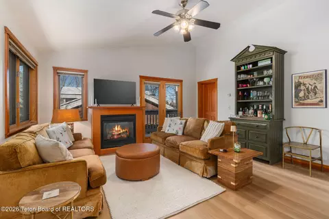 315 Pine Dr, Jackson, WY 83001