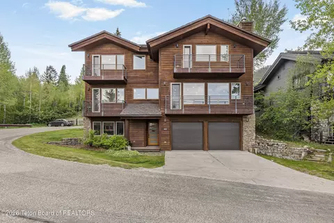 480 Henley Rd, Jackson, WY 83001