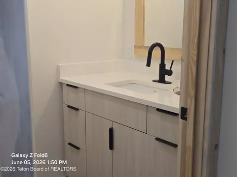 Bath - 45 Frontage Rd, Boulder, WY 82923 photo 5 of 9