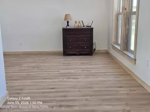 Living - 45 Frontage Rd, Boulder, WY 82923 photo 4 of 5