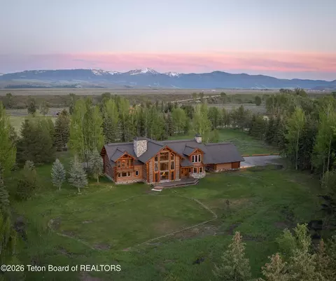 10285 N Fern Ln, Jackson, WY 83001