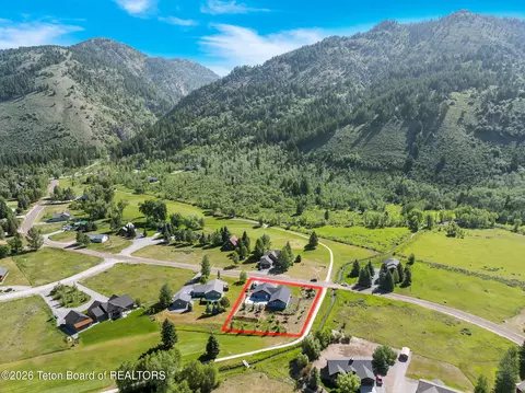 1185 Hardman Rd, Star Valley Ranch, WY 83127