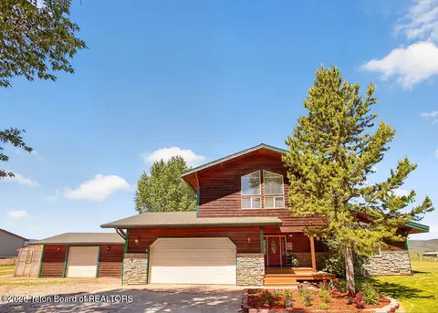 92 Moose Manor Ln, Afton, WY 83110