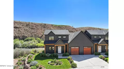 105 Schaan Dr, Dubois, WY 82513