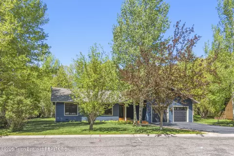 2044 Hidden Ranch Loop, Jackson, WY 83001