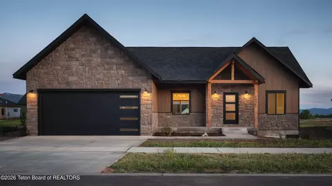 1031 Iroquois Ave, Driggs, ID 83422
