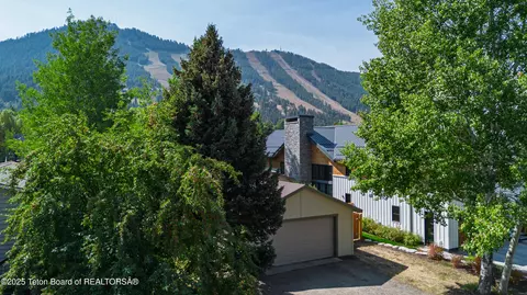 520 E Simpson Ave, Jackson, WY 83001