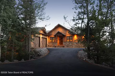 166 Aspen Ridge Trl, Alpine, WY 83128