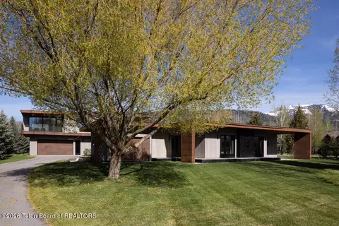 1675 Prosperity Ln, Wilson, WY 83014