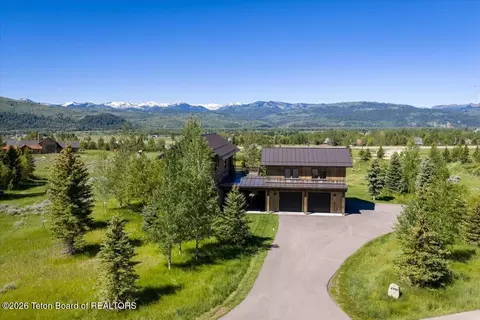 4305 S Little Horsethief Ln, Jackson, WY 83001