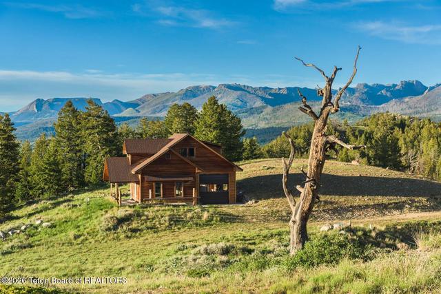 1872 St Hwy 352, Cora, WY 82925