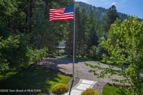 67 Hillside Cir, Star Valley Ranch, WY 83127