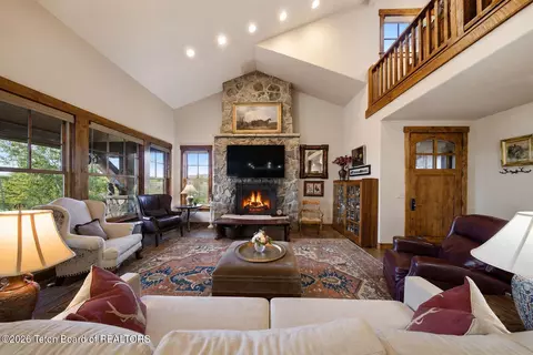 Living - 92 Bison Dr, Victor, ID 83455 photo 2 of 5