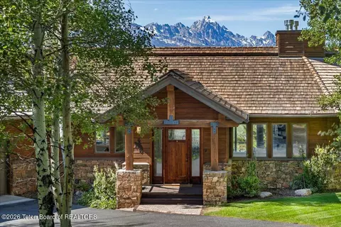365 W Calliope Dr, Jackson, WY 83001