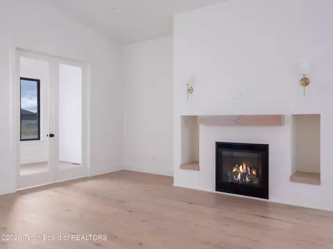 Living - 535 Palisade Trl, Driggs, ID 83422 photo 2 of 2