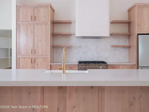 Kitchen - 535 Palisade Trl, Driggs, ID 83422 photo 2 of 3