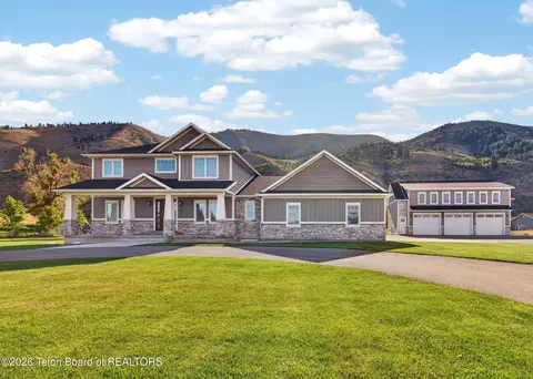 233 Young Ln, Afton, WY 83110