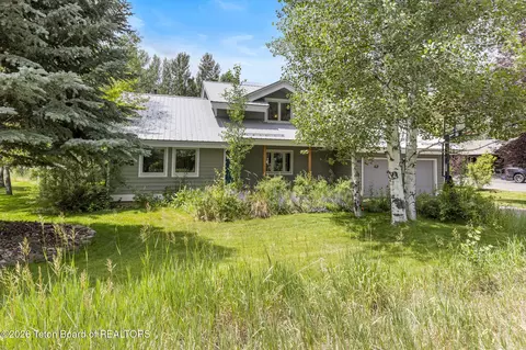 4445 S Fallen Leaf Ln, Jackson, WY 83001