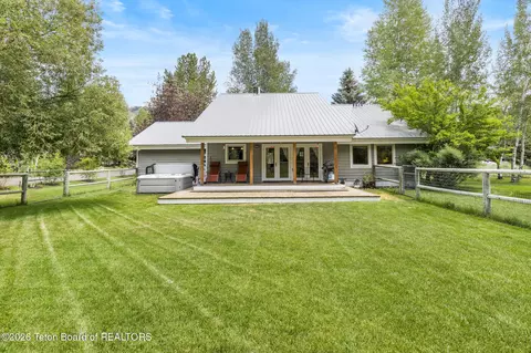 4445 S Fallen Leaf Ln, Jackson, WY 83001