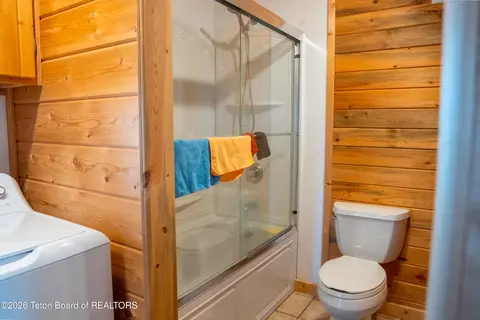 Bath - 41 Marsh Creek Rd, Cora, WY 82925 photo 1 of 3