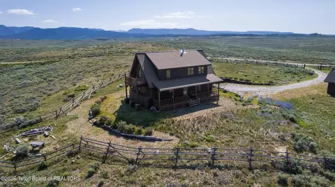 41 Marsh Creek Rd, Cora, WY 82925