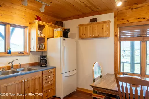 Kitchen - 41 Marsh Creek Rd, Cora, WY 82925 photo 2 of 4