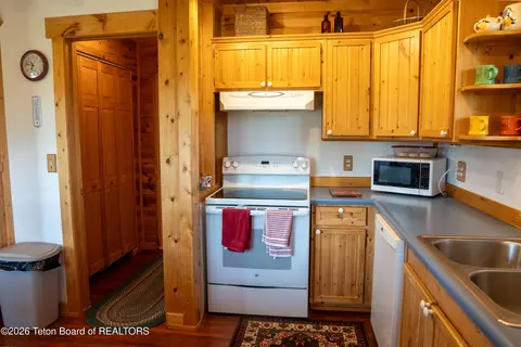 Kitchen - 41 Marsh Creek Rd, Cora, WY 82925 photo 3 of 4
