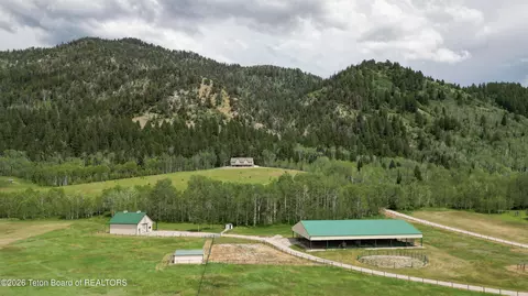 275 Woodland Dr, Bedford, WY 83112