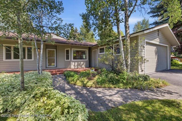 1065 W Brahma Dr, Jackson, WY 83001