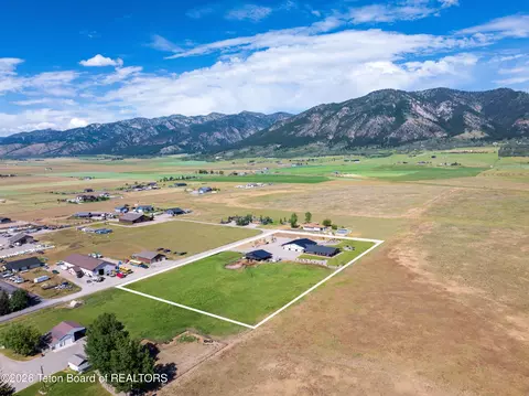 154 C M R Ln, Etna, WY 83118