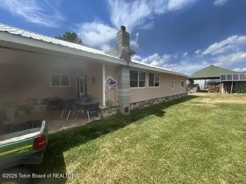 444 Lincoln Lane Rd, Thayne, WY 83127