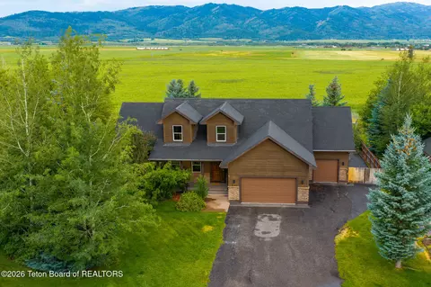 8180 Cutthroat Ln, Victor, ID 83455