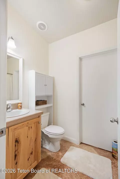 Bath - 48 E Fork Big Sandy, Boulder, WY 82923 photo 1 of 4