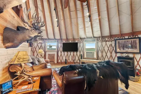 Living - 72 E Fork Big Sandy Rd, Boulder, WY 82923 photo 1 of 1
