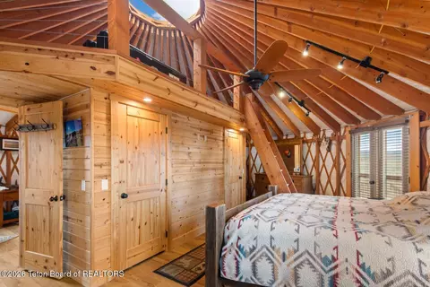 Bedroom - 72 E Fork Big Sandy Rd, Boulder, WY 82923 photo 5 of 8