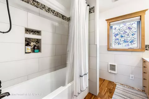 Bath - 315 E Harper Ave, Driggs, ID 83422 photo 1 of 1