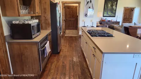 Kitchen - 9273 Timberline Loop, Victor, ID 83455 photo 4 of 5