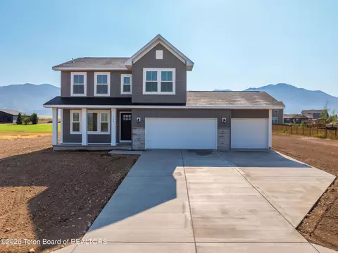 130 Baldy Peak Dr, Freedom, WY 83120