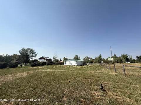 Exterior - 640 E Howard Ave, Driggs, ID 83422 photo 2 of 6