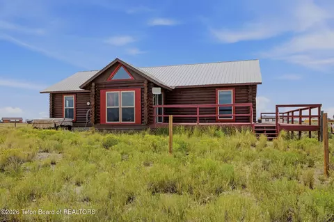42 Indianwood Trl, Pinedale, WY 82941