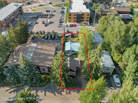 235-237 Aspen Dr, Jackson, WY 83001