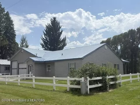 158 Riverwood Dr, Swan Valley, ID 83449