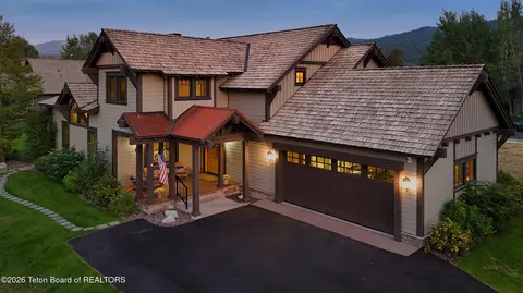 47 49 Moulton Ln, Victor, ID 83455